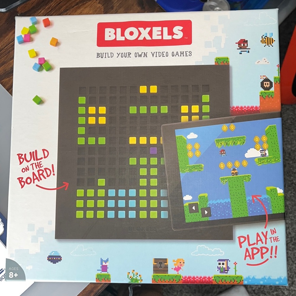 Bloxels starter set!! Used GREAT CONDITION